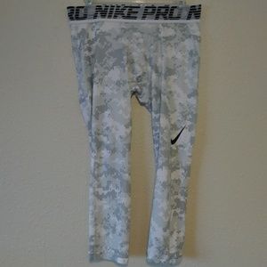 Nike White Camo Pro-Combat fitness tights